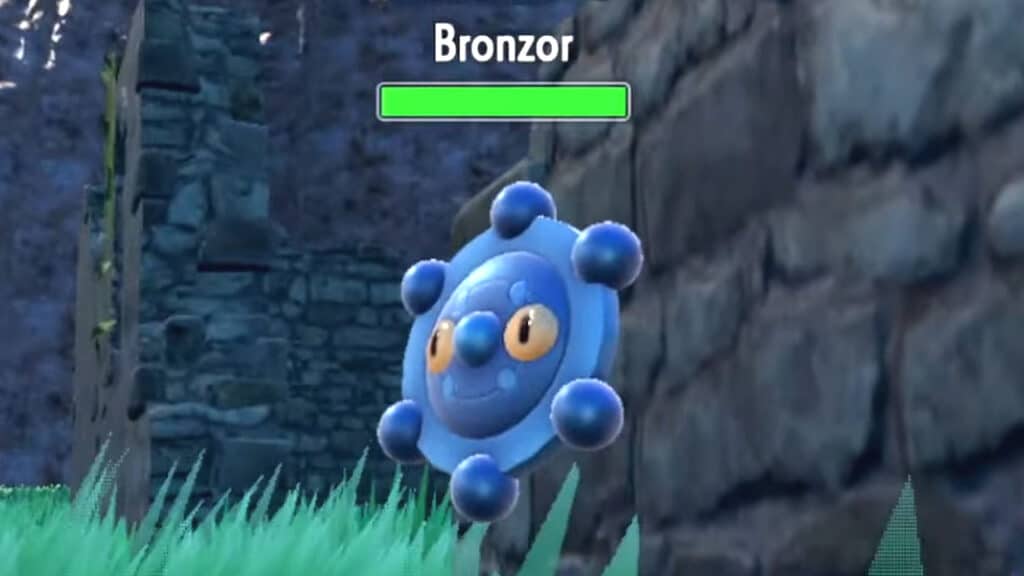 Encountering a Wild Bronzor in Pokémon Scarlet and Violet