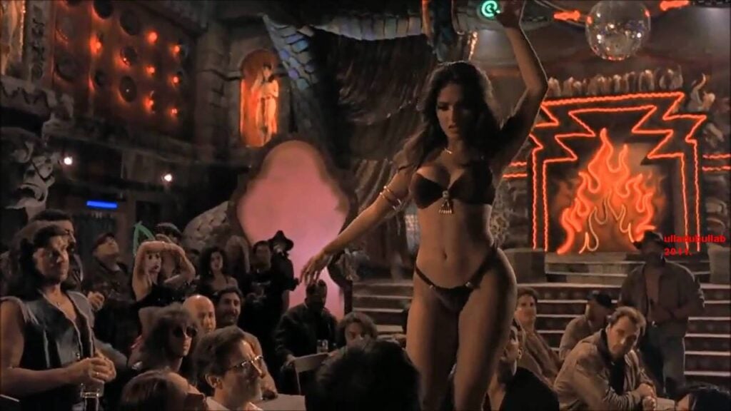 Salma Hayek roles typecast From Dusk Till Dawn sexy