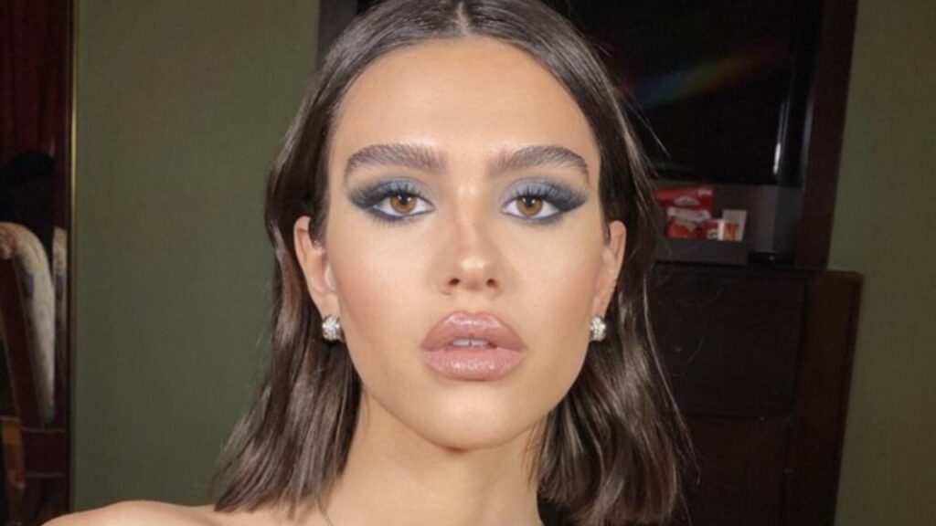 Lisa Rinna's daughter Amelia Hamlin close up