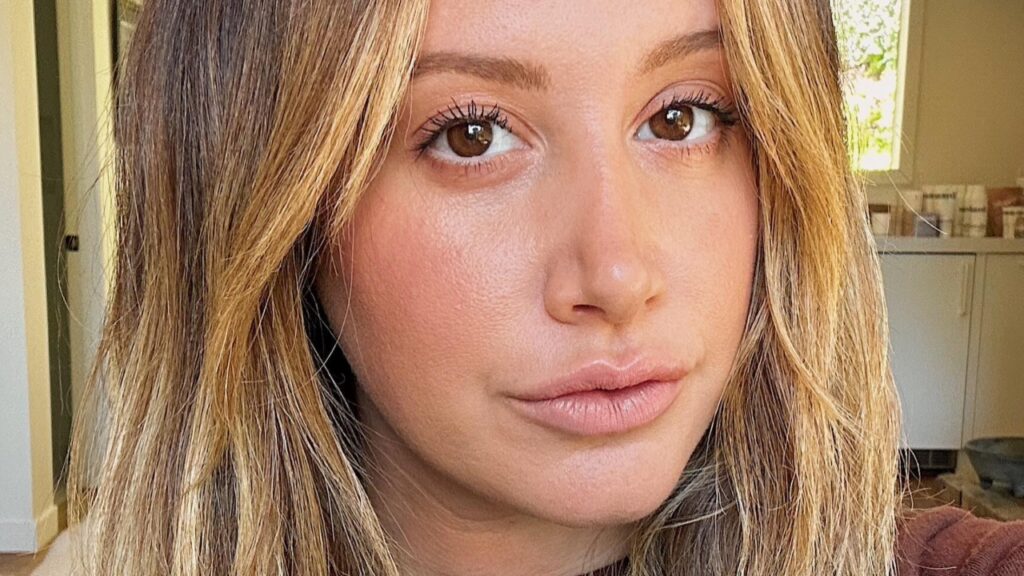 Ashley Tisdale close up