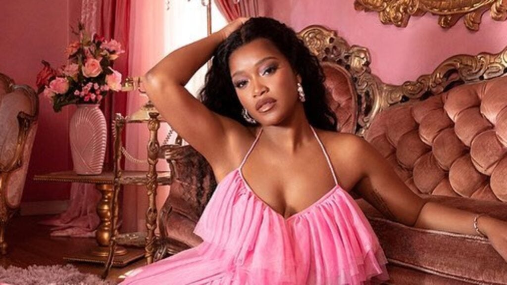 Keke Palmer on curly hair and pink dress