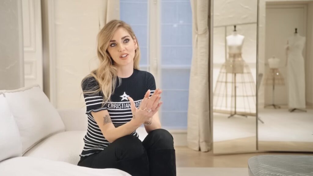 Influencer Chiara Ferragni Stuns in Vintage Retro Outfit