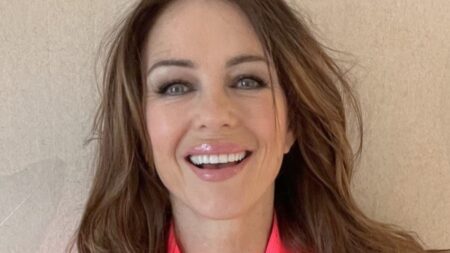 Elizabeth Hurley close up