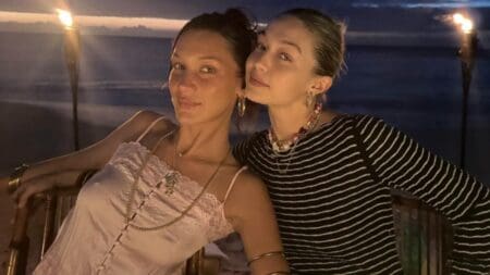 Gigi and Bella Hadid pose together