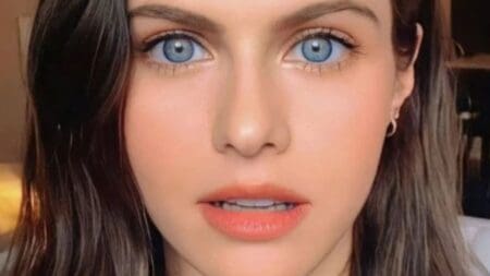 Alexandra Daddario close up