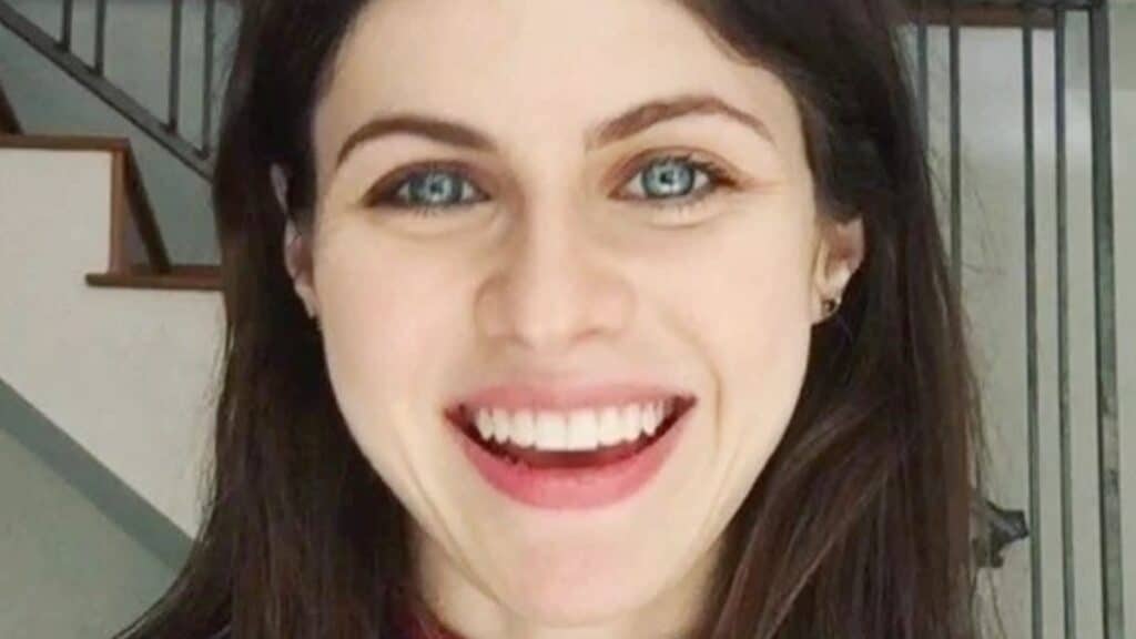 Alexandra Daddario close up