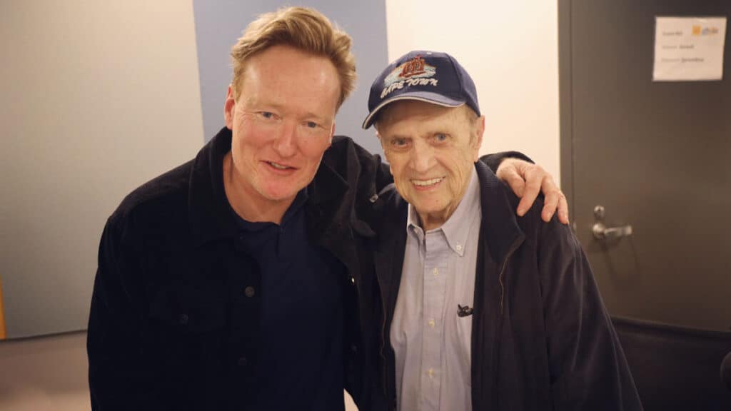 Bob Newhart poses with Conan O'Brien