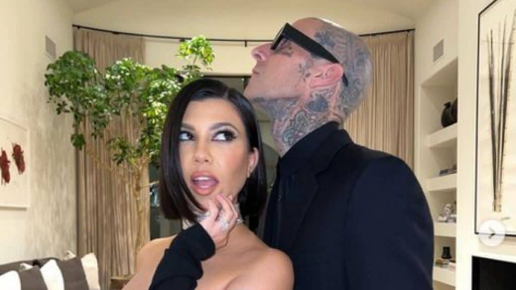 Kourtney Kardashian and Travis Barker aren't afraid to show PDA.