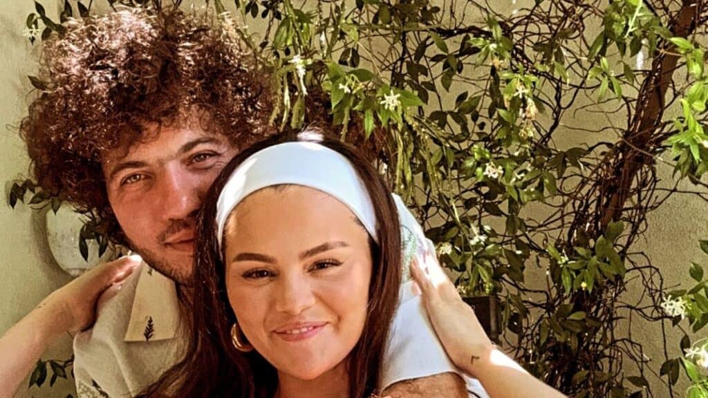 Selena Gomez and Benny Blanco in new photos