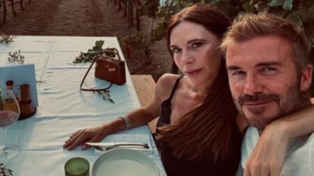 David and Victoria Beckham pose for photo