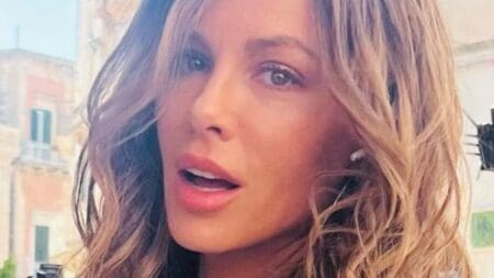 Kate Beckinsale close up