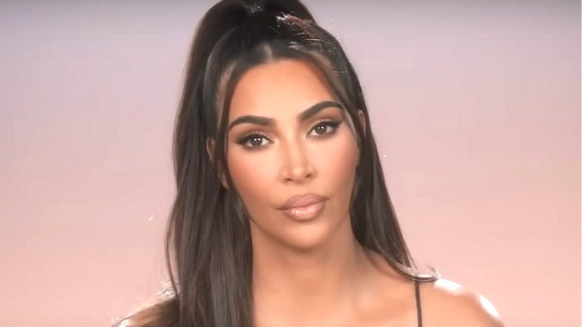 Kim Kardashian Slammed As ‘Oblivious’ And ‘Wasteful’ Has Food Couriered From Around the Country ‘Money Is No Object’