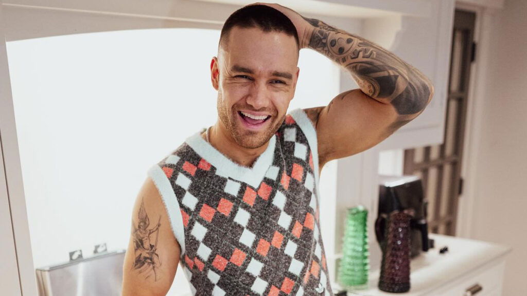 Liam Payne smiling