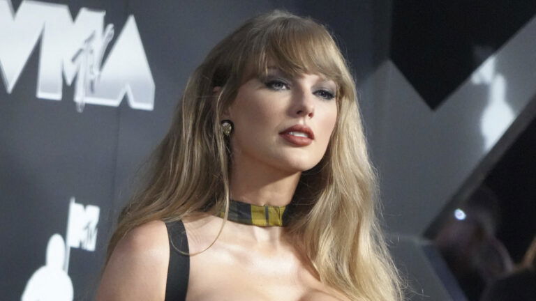 Taylor Swift at MTV Video Music Awards 2024