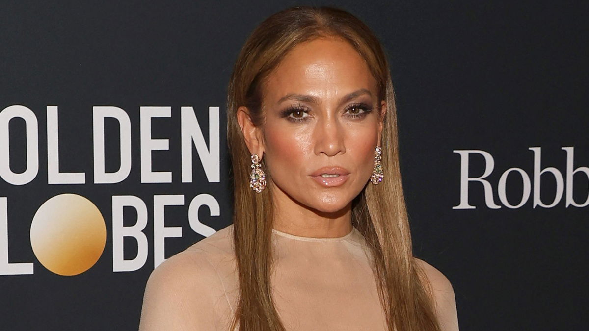 Jennifer Lopez ‘Looks Cozy’ With Vocal Coach During Night Out After Vowing To Get Revenge By Dating Younger Men: ‘Her Mission Is Forget About Ben Forever’