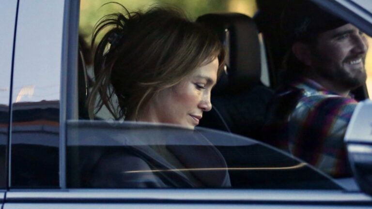 Jennifer Lopez in a car