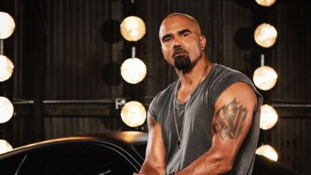 Actor Shemar Moore’s past girlfriends include actress Halle Berry and singer Toni Braxton.