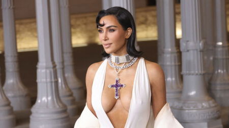 Kim Kardashian poses on the 2024 LACMA Art+Film Gala, Presented By Gucci Red Carpet