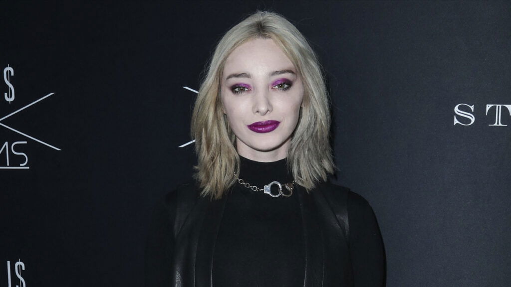 Emma Dumont Comes Out as Trans Masculine Non-Binary Person