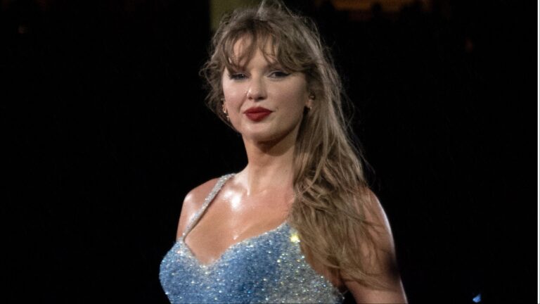 Taylor Swift kicks off the final leg of her Eras Tour with a blue dress in Miami