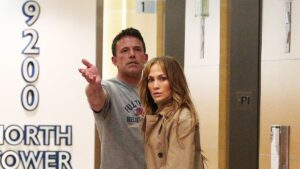 Jennifer Lopez and Ben Affleck together in building lobby.