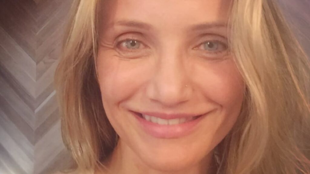 Cameron Diaz smiling for a selfie