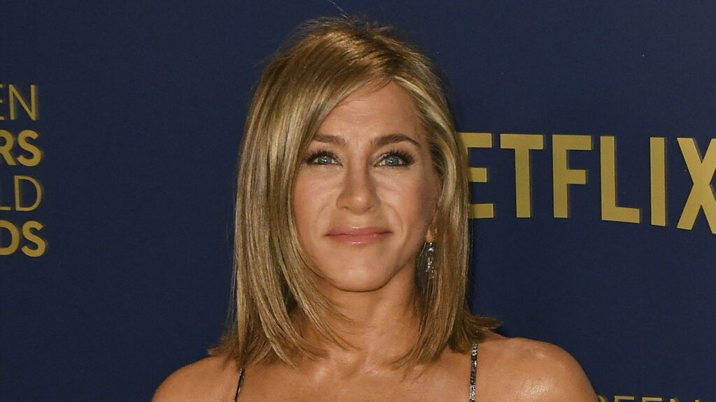 Jennifer Aniston attends the 30th Annual Screen Actors Guild Awards