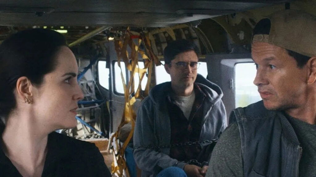 A shot from Mel Gibson's Flight Risk