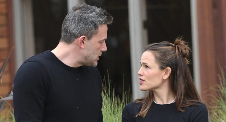 Jennifer Garner and Ben Affleck in conversation