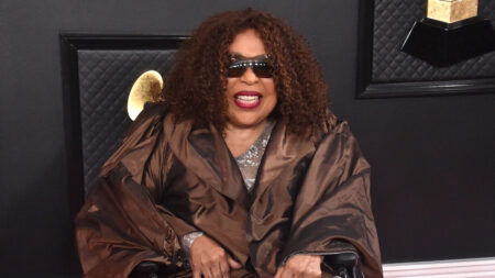 Singer Roberta Flack attend a Grammy Awards ceremony.