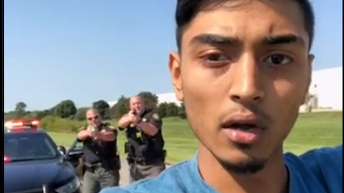 Stupid Ohio Man Refuses To Listen to Police and Learns a Painful Lesson ‘Put the phone down!’