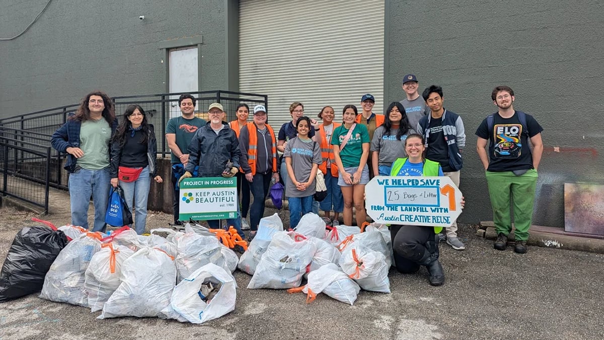 Eco-Pride in Austin: ‘Wonderful’ Volunteers Clear 28 Bags From City’s Waterways
