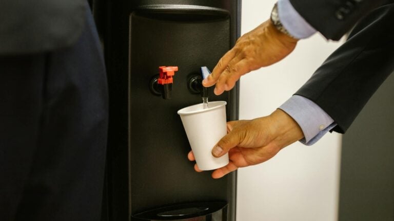 California Deli Denies Water to Employees, Says It’s Not Illegal: ‘OSHA Would Love to Hear About This’ California water break