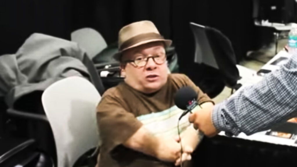 Entrevista con la estrella de Child's Play (Chucky) Ed Gale en la primera exposición Comikaze en Los Ángeles.