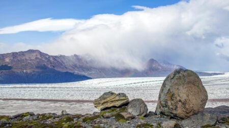 Alaska boulder pins husband