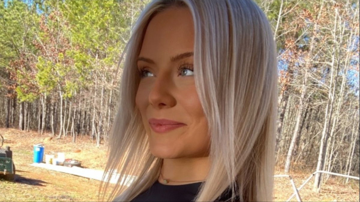 Alabama Woman Drops Jaws After Discovering a Pill in Her Fast Food Cheeseburger: ‘Call a Lawyer Immediately’