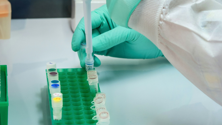 California Doctor ‘Robbed’ Patient With $1K+ Surprise Bill After Running Lab Test With Third Party