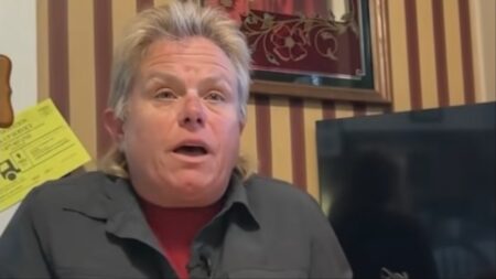 California Teacher tips 5,000 at a vape shop