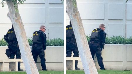 Los Angeles Police Officers Pee in Public