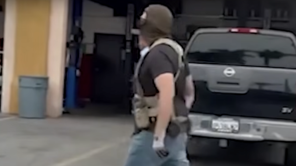 Philadelphia Robber Impersonates ICE Agent at Car Repair Shop