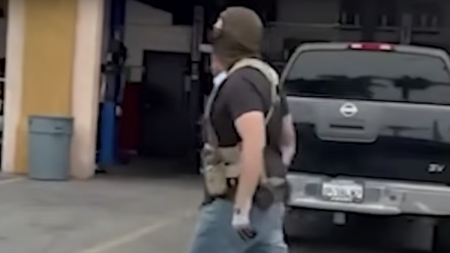 Philadelphia Robber Impersonates ICE Agent at Car Repair Shop