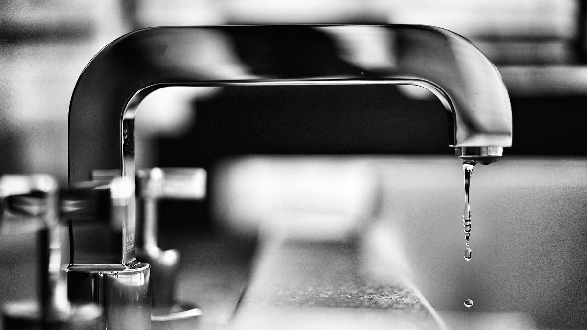 Texas Woman Dies After Cleaning Sinuses With Tap Water Infected by Brain-Eating Amoeba: ‘At Least Boil It First’