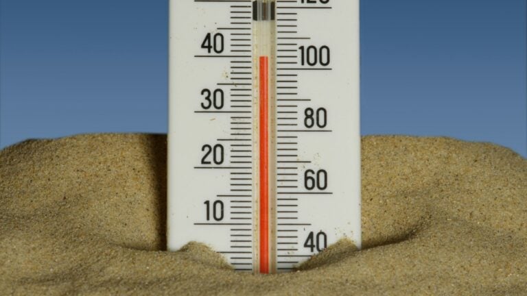 Arizona woman shares viral heatwave hack