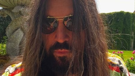 Billy Ray Cyrus selfie