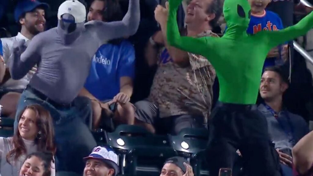 Dancing aliens at Mets game