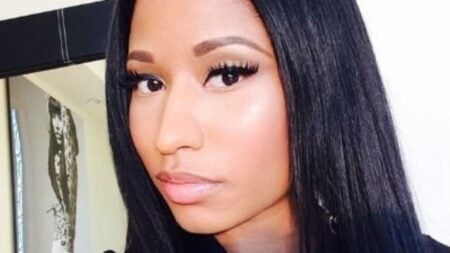 Nicki Minaj selfie