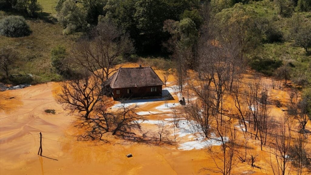 Toxic waste in louisiana refinery