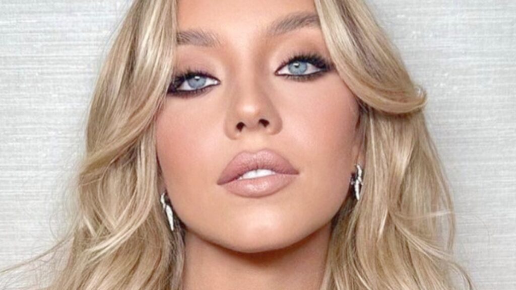 Sydney Sweeney Breaks Silence On Her Bathwater Soap Selling For $2,000 On Ebay Sydney Sweeney close up