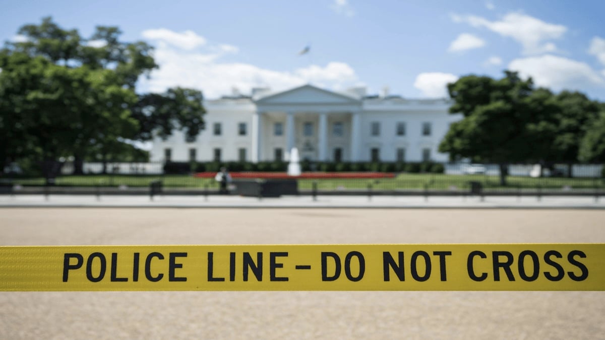 FBI Fires Handfuls of Agents Who Were Photographed Kneeling Over George Floyd Protests in Washington, DC, ‘The Country is Being Held Hostage by a White Nationalist Administration’