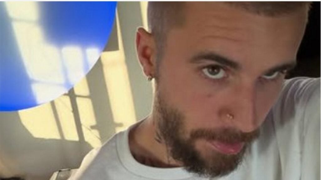 Justin Bieber Ruthlessly Mocked as Selena Gomez Marries: ‘You Never Get Over Your First Love’ Justin Bieber